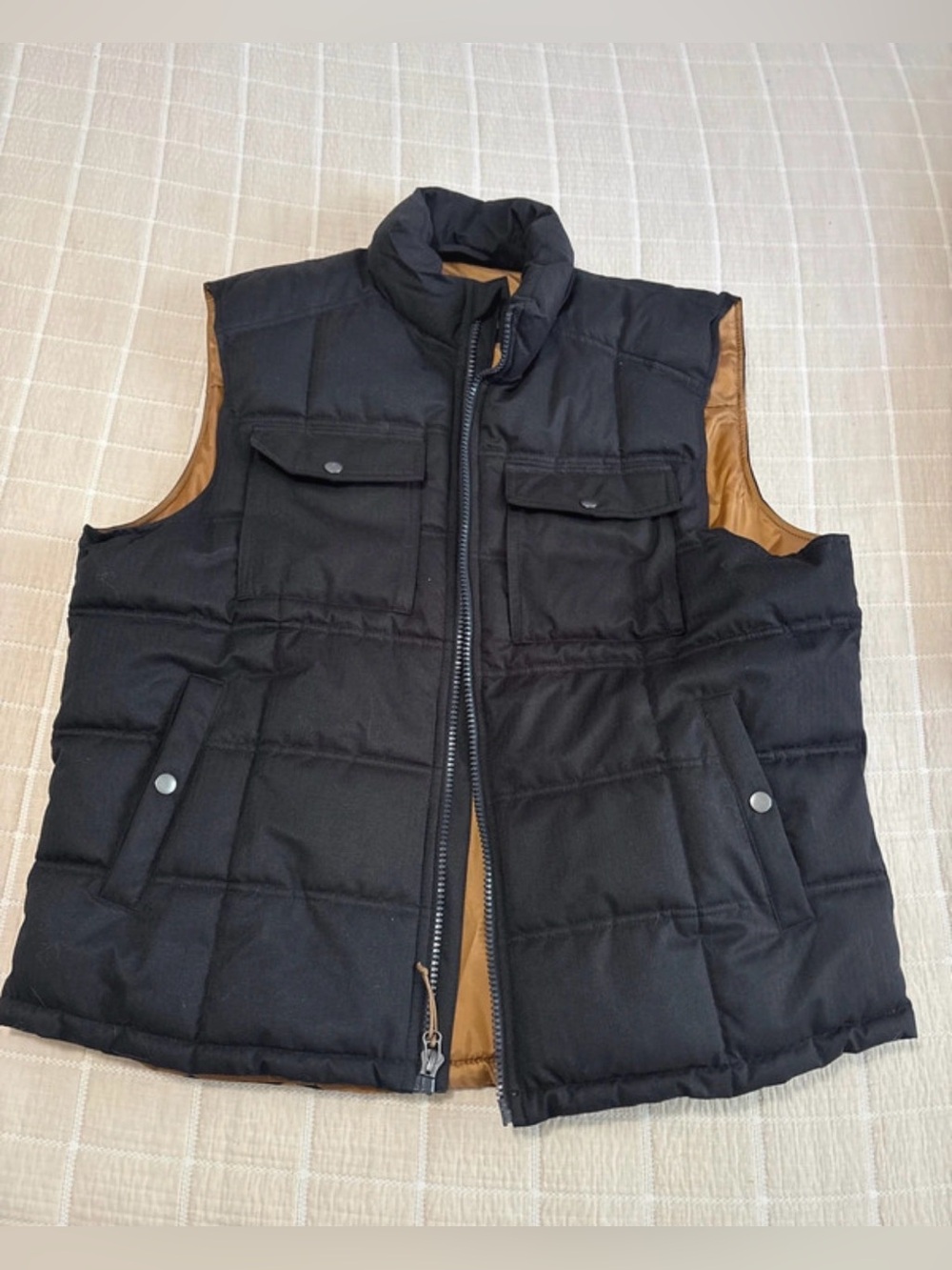 Goodfellow & Co Black Quilted Vest with Tan Interior